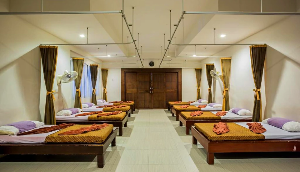 هتل آپاساری کرابی